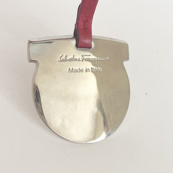 FERRAGAMO Red Leather Bag Charm & VALENTINO Vintage Coin Kiss Lock Pouch - Picture 5 of 11